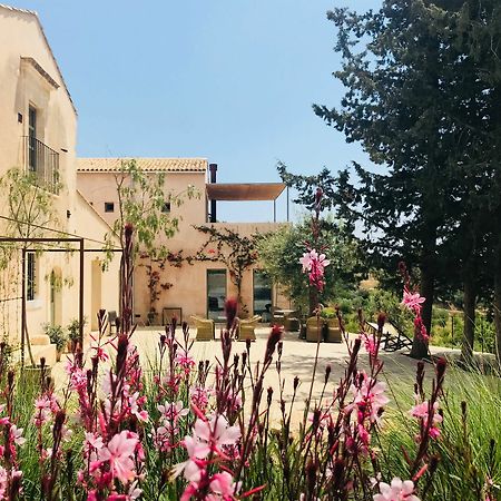Battimandorlo Hotel Noto Kültér fotó