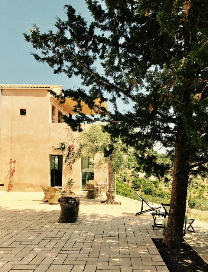 Battimandorlo Hotel Noto Kültér fotó